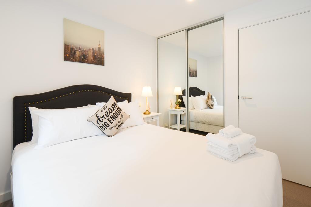 Serviced Apartments Melbourne Opus Экстерьер фото