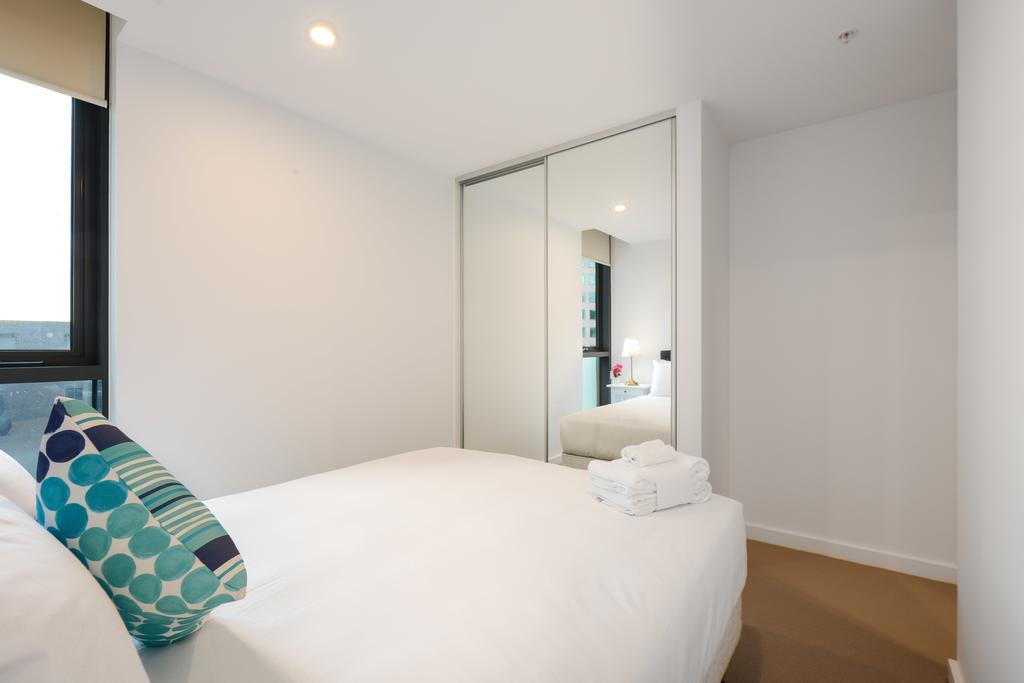 Serviced Apartments Melbourne Opus Экстерьер фото