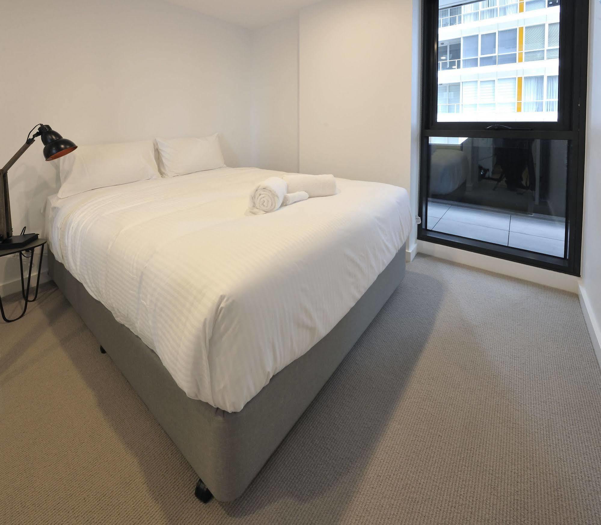 Serviced Apartments Melbourne Opus Экстерьер фото